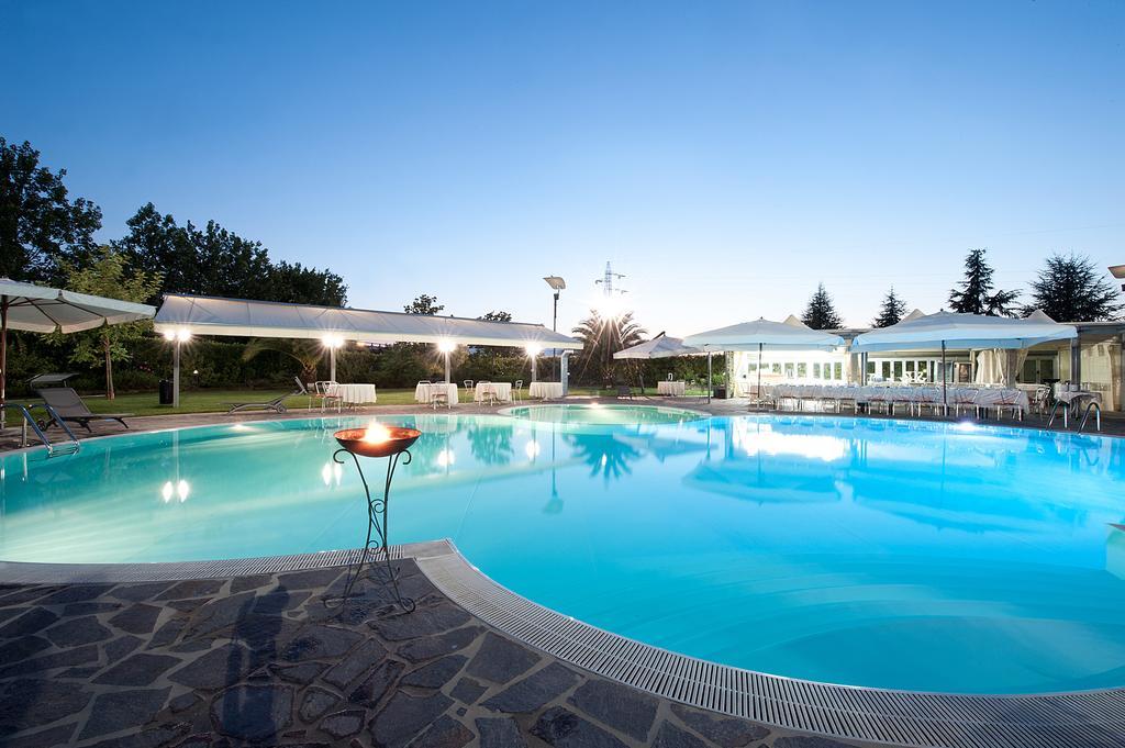 Hotel Ristorante Dragonara San Giovanni Teatino Eksteriør bilde