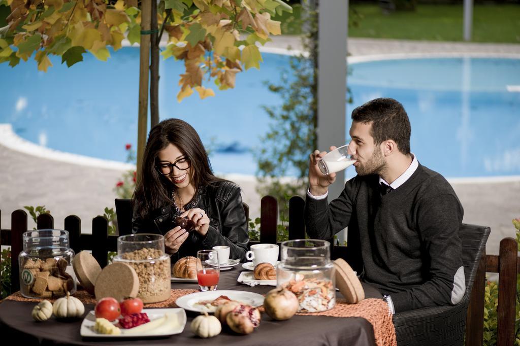 Hotel Ristorante Dragonara San Giovanni Teatino Eksteriør bilde